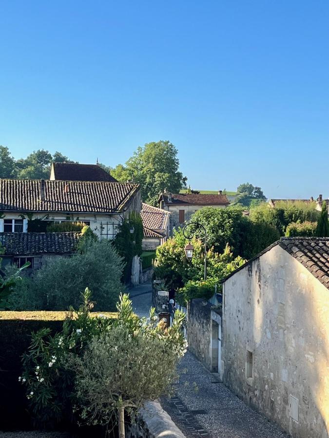 La Maison Du Clocher Hotell Saint-Émilion Exteriör bild